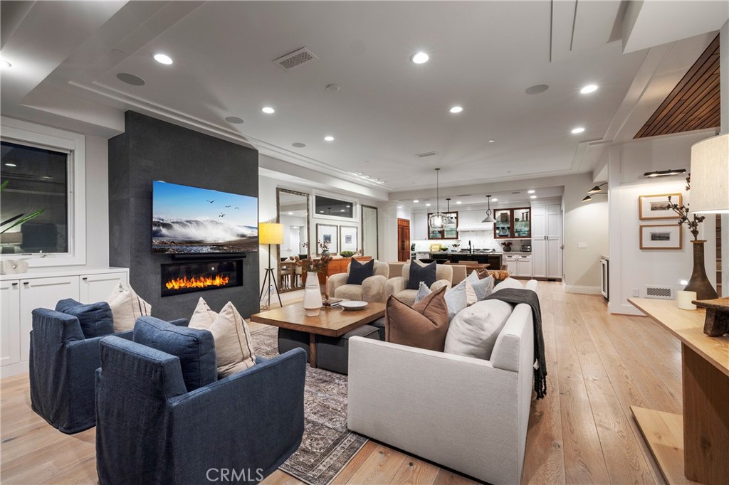 Balboa Peninsula Point (BLPP) - Residential