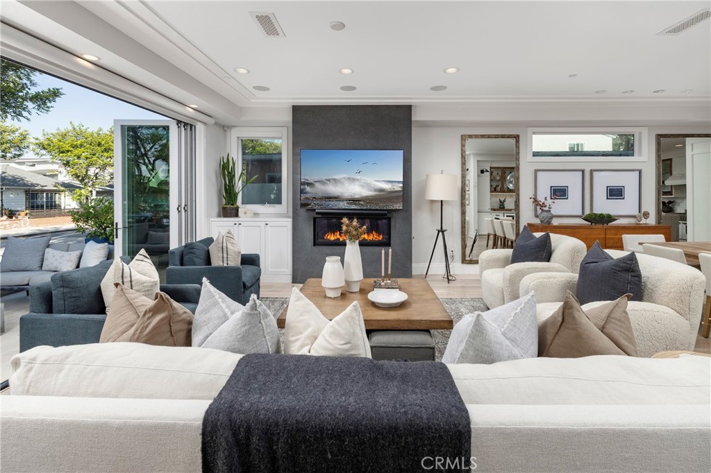 Balboa Peninsula Point (BLPP) - Residential