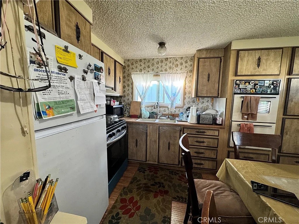 1850 W Orangethorpe SPC44