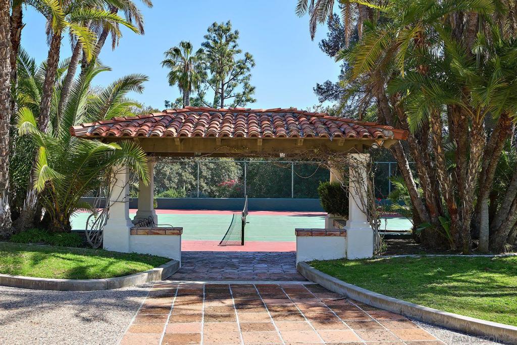 Rancho Santa Fe - Residential