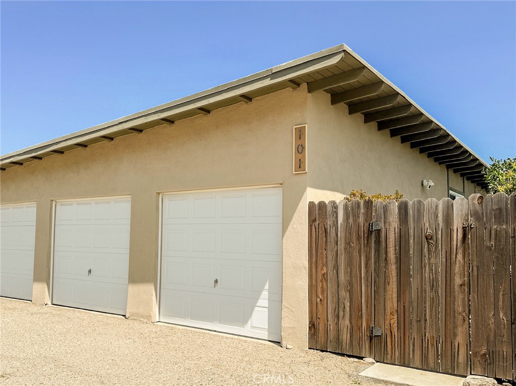 Las Casitas - Residential Income