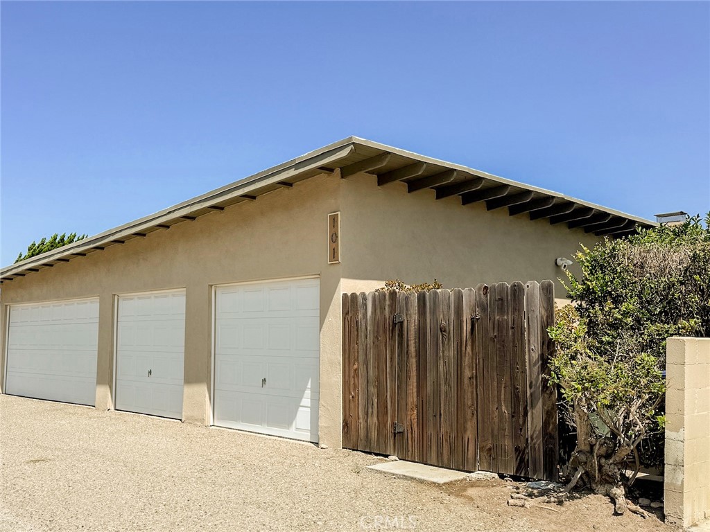 Las Casitas - Residential Income