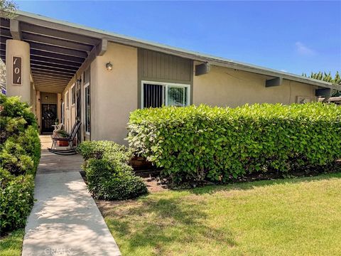 Photo of 101 Clearbrook Lane, Costa Mesa, CA 92626 (MLS # NP25176333)