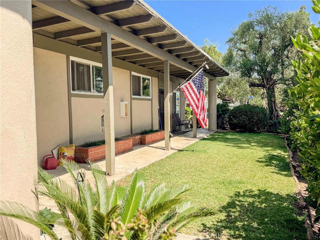 Las Casitas - Residential Income