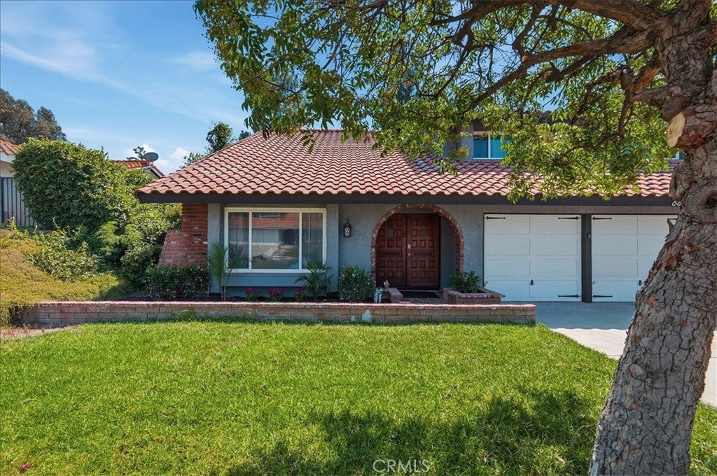 6801 Rycroft Drive