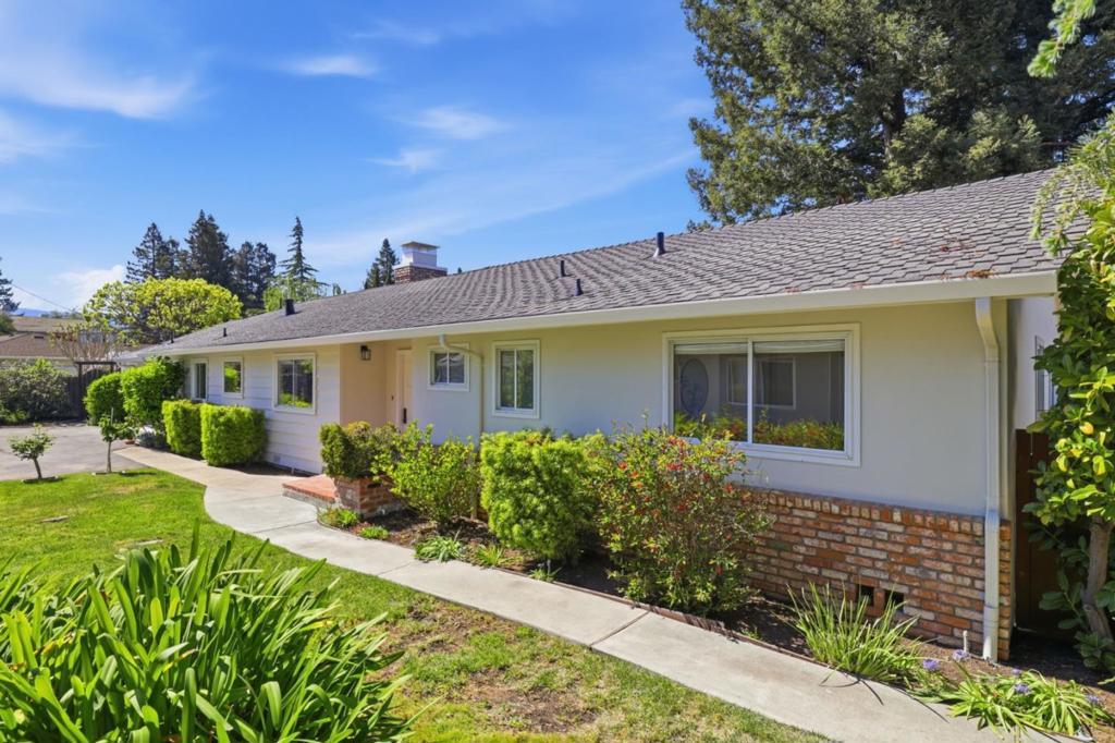 449 Santa Clara Avenue