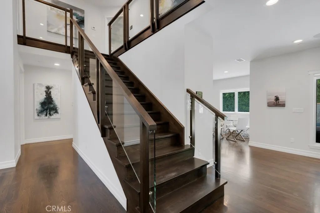 Sherman Oaks, California 91403, United States, 6 Bedrooms Bedrooms, ,5 BathroomsBathrooms,Residential,Active,157184