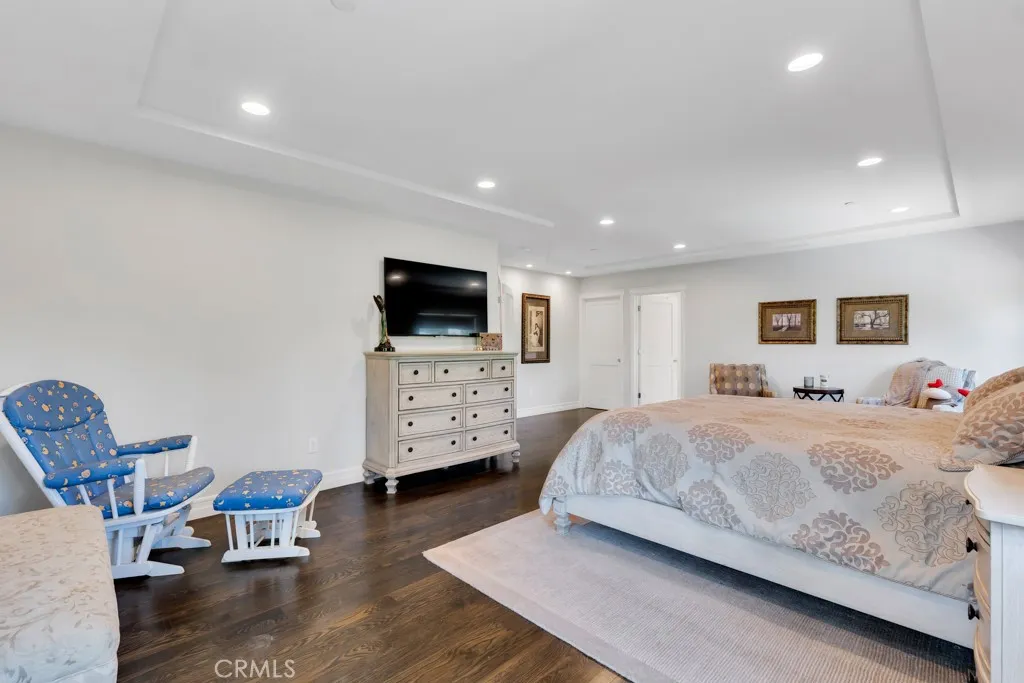 Sherman Oaks, California 91403, United States, 6 Bedrooms Bedrooms, ,5 BathroomsBathrooms,Residential,Active,157184