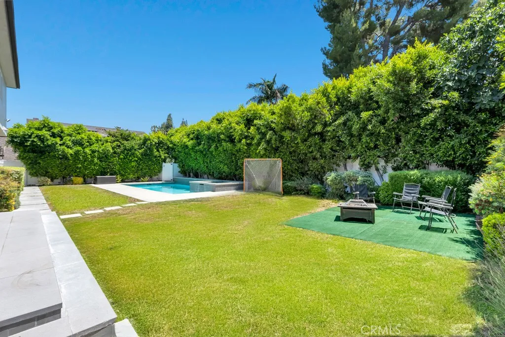 Sherman Oaks, California 91403, United States, 6 Bedrooms Bedrooms, ,5 BathroomsBathrooms,Residential,Active,157184