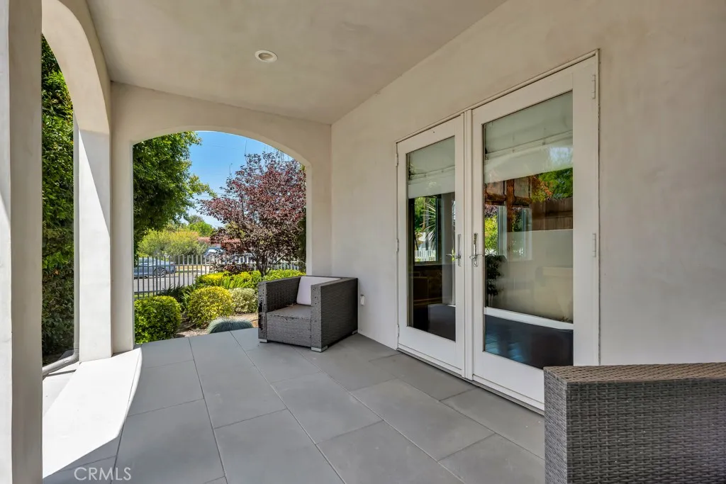 Sherman Oaks, California 91403, United States, 6 Bedrooms Bedrooms, ,5 BathroomsBathrooms,Residential,Active,157184