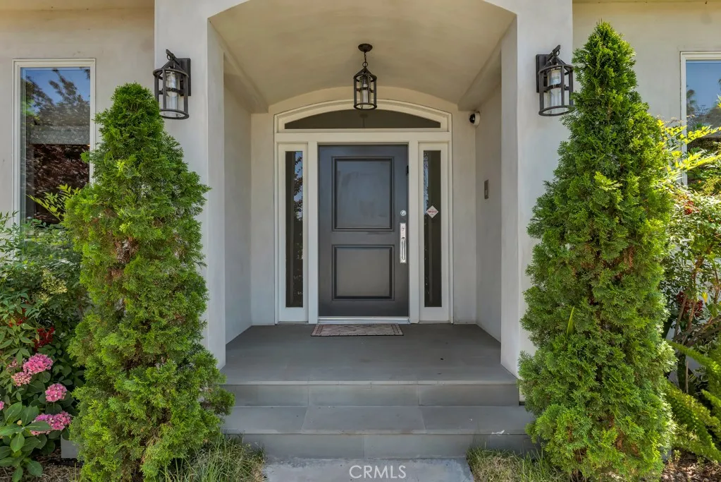 Sherman Oaks, California 91403, United States, 6 Bedrooms Bedrooms, ,5 BathroomsBathrooms,Residential,Active,157184