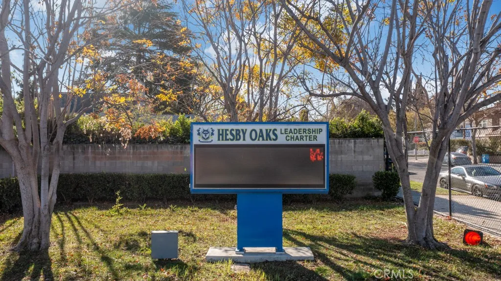 Sherman Oaks, California 91403, United States, 6 Bedrooms Bedrooms, ,5 BathroomsBathrooms,Residential,Active,157184