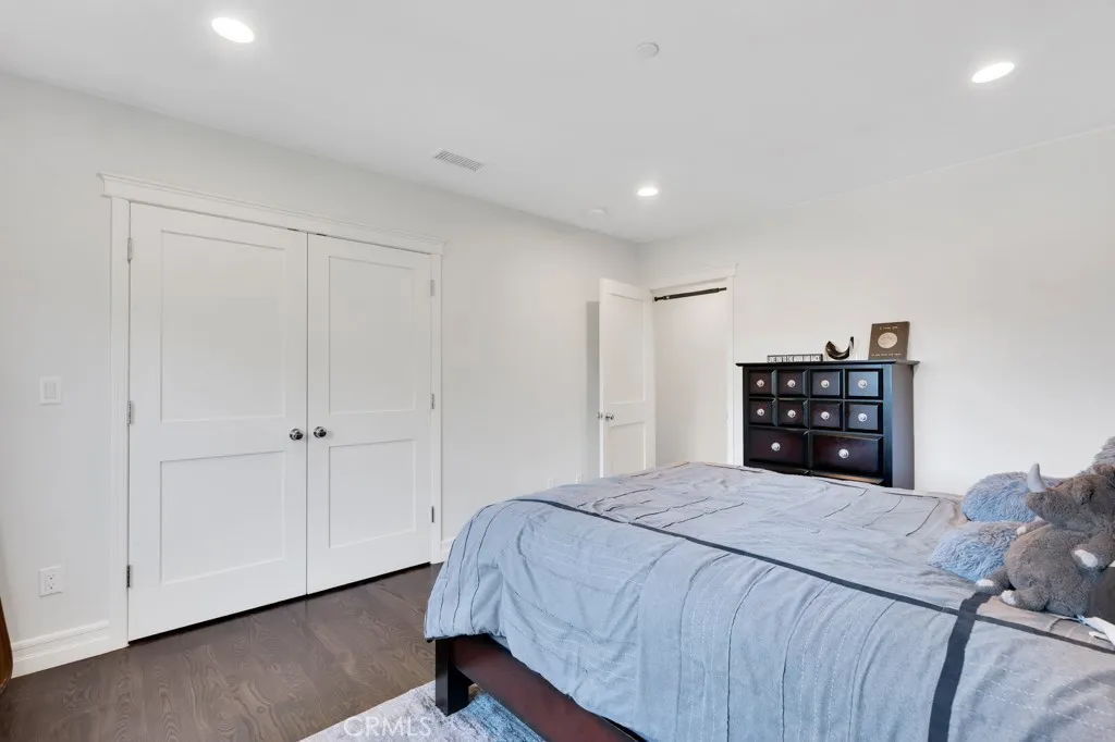 Sherman Oaks, California 91403, United States, 6 Bedrooms Bedrooms, ,5 BathroomsBathrooms,Residential,Active,157184