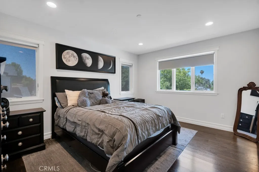 Sherman Oaks, California 91403, United States, 6 Bedrooms Bedrooms, ,5 BathroomsBathrooms,Residential,Active,157184