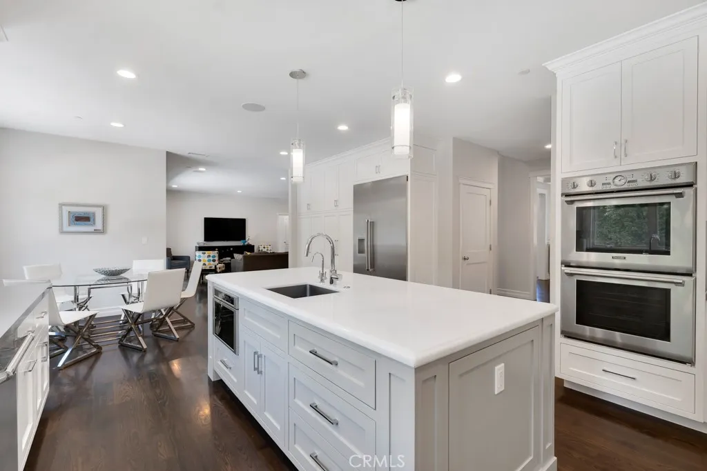 Sherman Oaks, California 91403, United States, 6 Bedrooms Bedrooms, ,5 BathroomsBathrooms,Residential,Active,157184