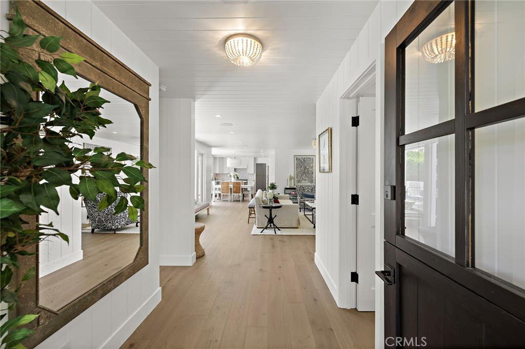 Photo of 307 Emerald Bay, Laguna Beach, CA 92651 (MLS # LG26118644)