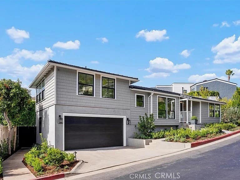 Photo of 307 Emerald Bay, Laguna Beach, CA 92651 (MLS # LG26118644)