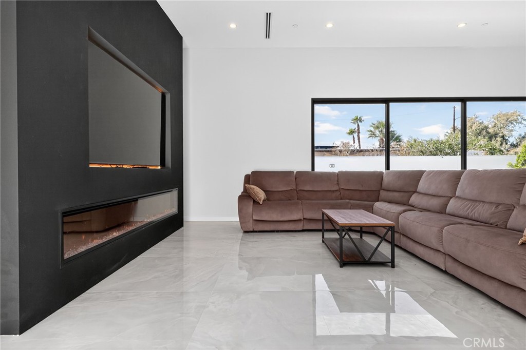 Gateway Highlands (33107) - Residential