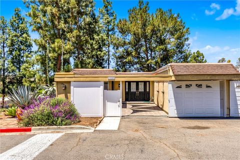 23305 Caminito Marcial 77 Laguna Hills CA 92653