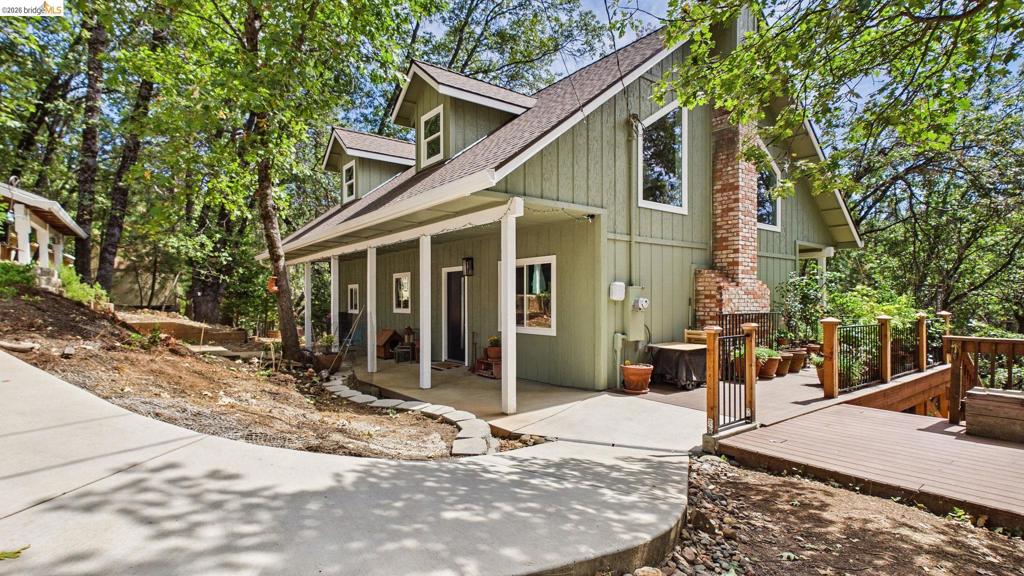 17093 Palomino Ln