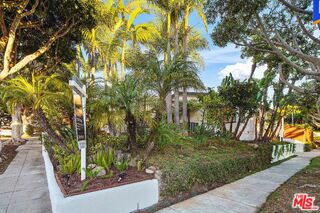 1102 Maple Street
