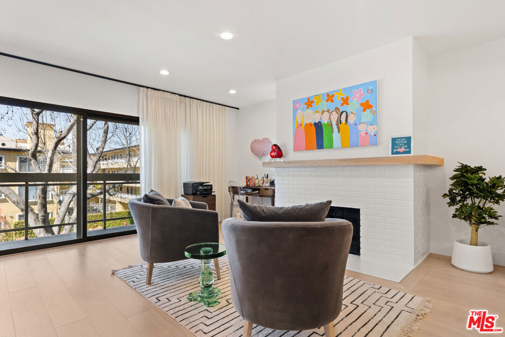 Properties 4 801 Ocean Avenue 305