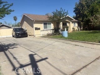 4 rental homes on one lot.  Total rents are $5,350.  2 electric and gas meters on the property.  Good long term tenants.  Recently renovated 3 units 8 months ago.