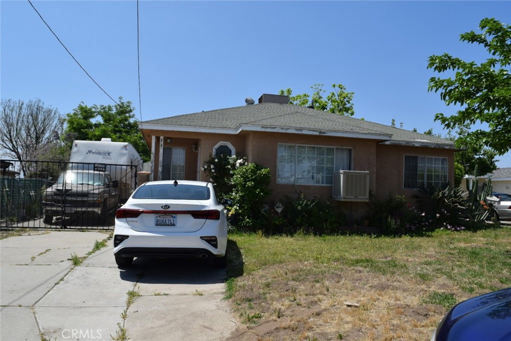 Great opportunity for buyers or investors looking to add their personal touch. Charming single-family home situated on an expansive lot, with ample space for outdoor activities, gardening, and potential expansion. Features an additional bonus room, which can be used as a 3rd bedroom and a 2nd bathroom. Garage is a drive thru and there is an additional storage shed in the back.