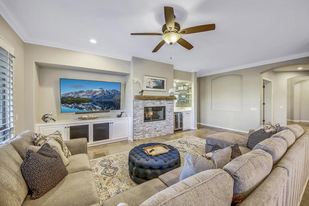 Montage at Santa Rosa - Residential