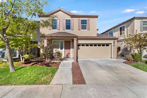 Photo of 6751 Aberdale Cir CIR, San Ramon, CA 94582 (MLS # 41140816)