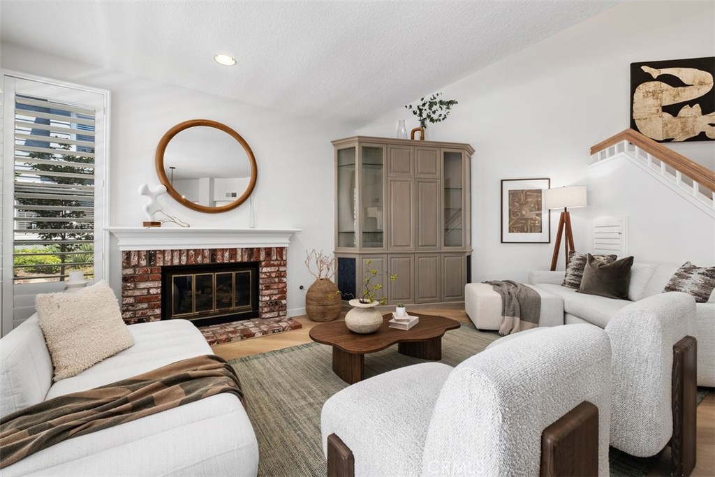 251 Chesterfield, Newport Beach CA 92660 - Photo 8