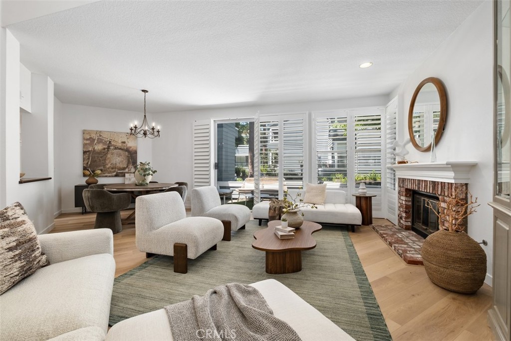 251 Chesterfield, Newport Beach CA 92660 - Photo 9