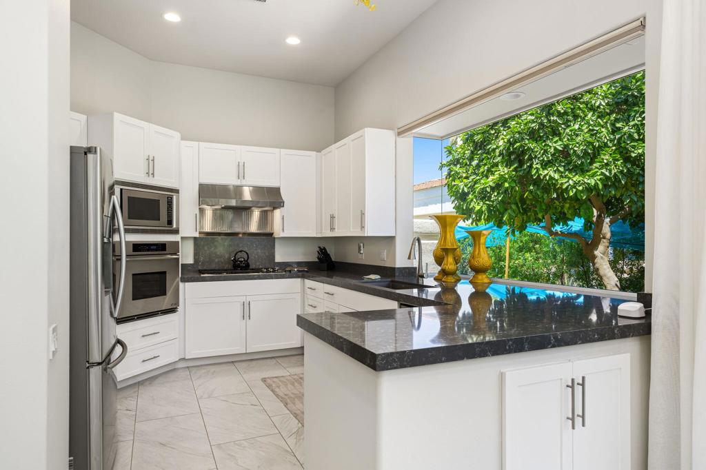 Desert Horizons C.C. - Residential Lease