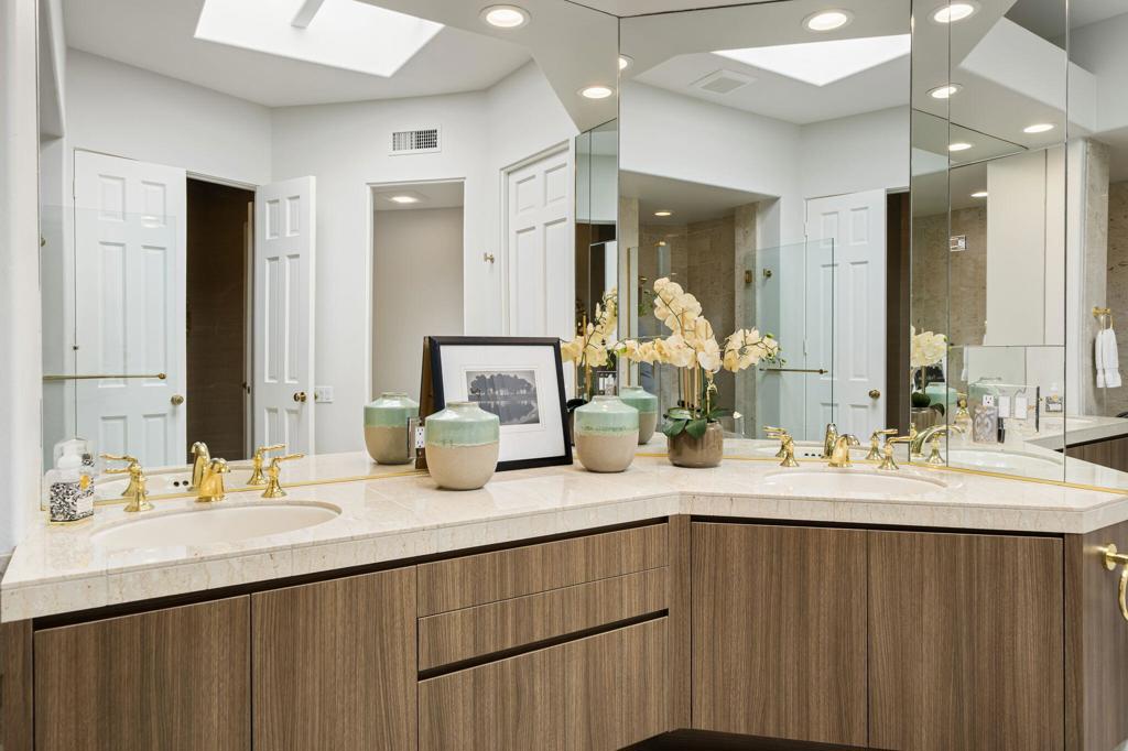Desert Horizons C.C. - Residential Lease