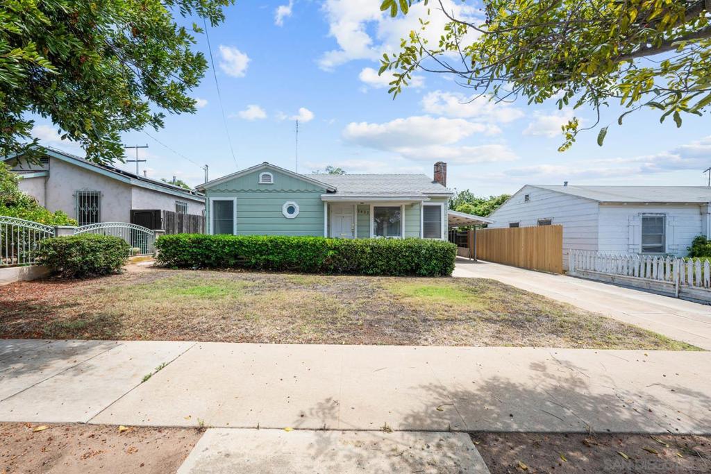 Charming 1940s Home with Original Character! 3-bedroom, 1-bath home offering 936 sq. ft. of potential on a 5,000 sq. ft. lot. This cozy home features vintage charm throughout and is ready for your personal touch with some TLC. Includes a detached 2-car garage with all tools included! 2 miles away from the San Diego and only minutes to downtown. 6 different fruit bearing trees on the property: Kumquat, Loquat, Satsuma, Fig, Strawberry Guava, & Hawaiian Sunflower Tree. A great opportunity in National City to restore, renovate, or invest.The entire home has a well-planned layout with generous space, making it extremely comfortable to live in. The living room is open and airy with plenty of natural light, creating a bright and cozy atmosphere. Each bedroom has excellent lighting and airflow, providing a comfortable and relaxing living experience. The home has a strong sense of space—perfect for family living and flexible for personal layout preferences. Set in a quiet and elegant neighborhood with a thoughtfully designed interior, this home is a truly ideal residence. Large garage complemented by a separate laundry room for added convenience.
