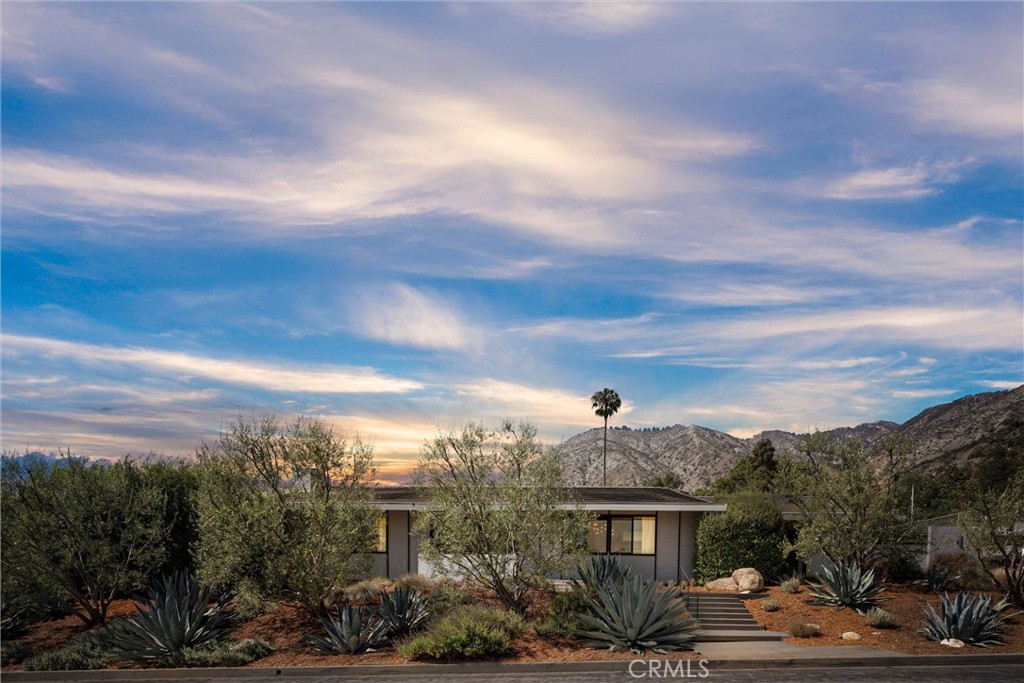 Properties 1 3345 Villa Mesa Road