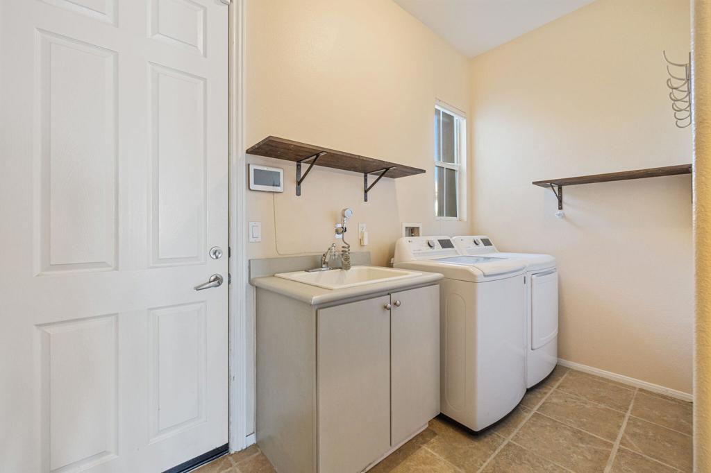 Amatista at Capri - Residential