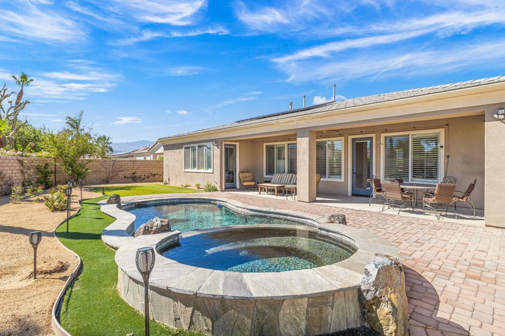 Amatista at Capri - Residential