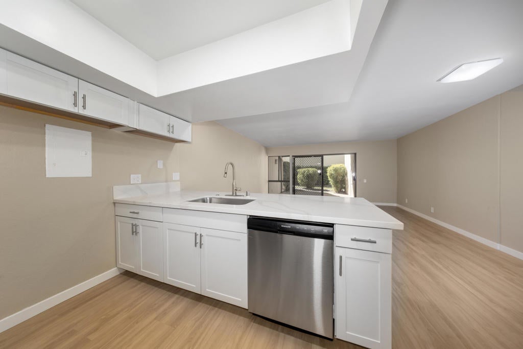 1655 E Palm Canyon Drive 205