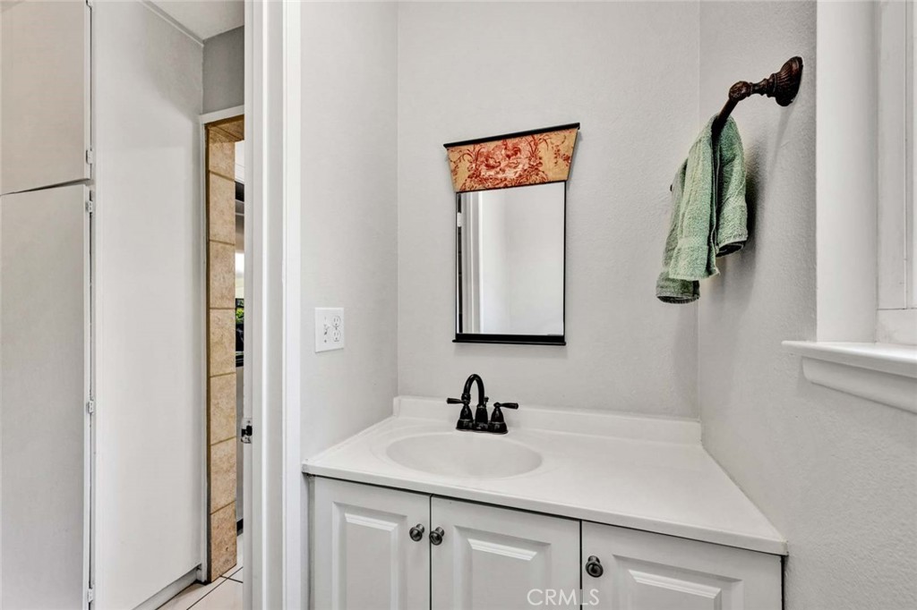3841 Claremont St, Irvine CA 92614 - Photo 12