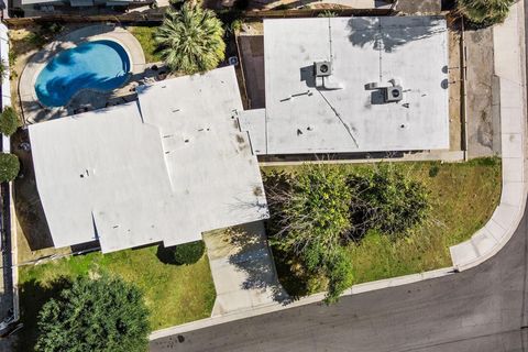 Photo of 44858 Santa Anita Avenue, Palm Desert, CA 92260 (MLS # 219142750DA)
