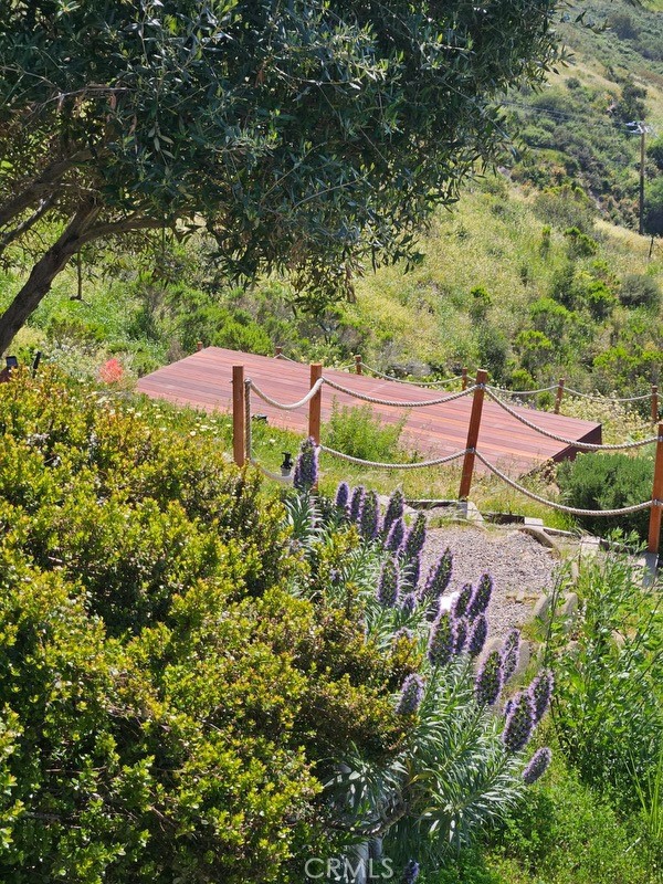 2516 Temple Hills Drive