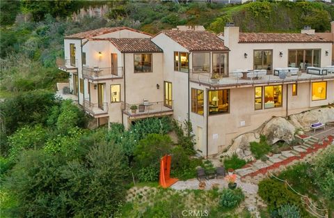 2516 Temple Hills Drive Laguna Beach CA 92651