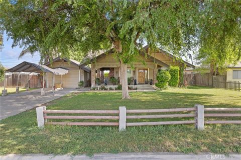 Photo of 300 N Berry Road, CA 93272 (MLS # FR26069191)