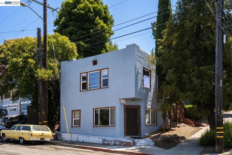 Photo of 4500 San Carlos Ave, Oakland, CA 94601 (MLS # 41141191)