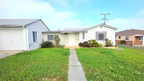 Photo of 435 S Mcpherrin Ave Ave, Monterey Park, CA 91754 (MLS # TR26065020)