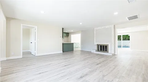 MLS: PW26078045