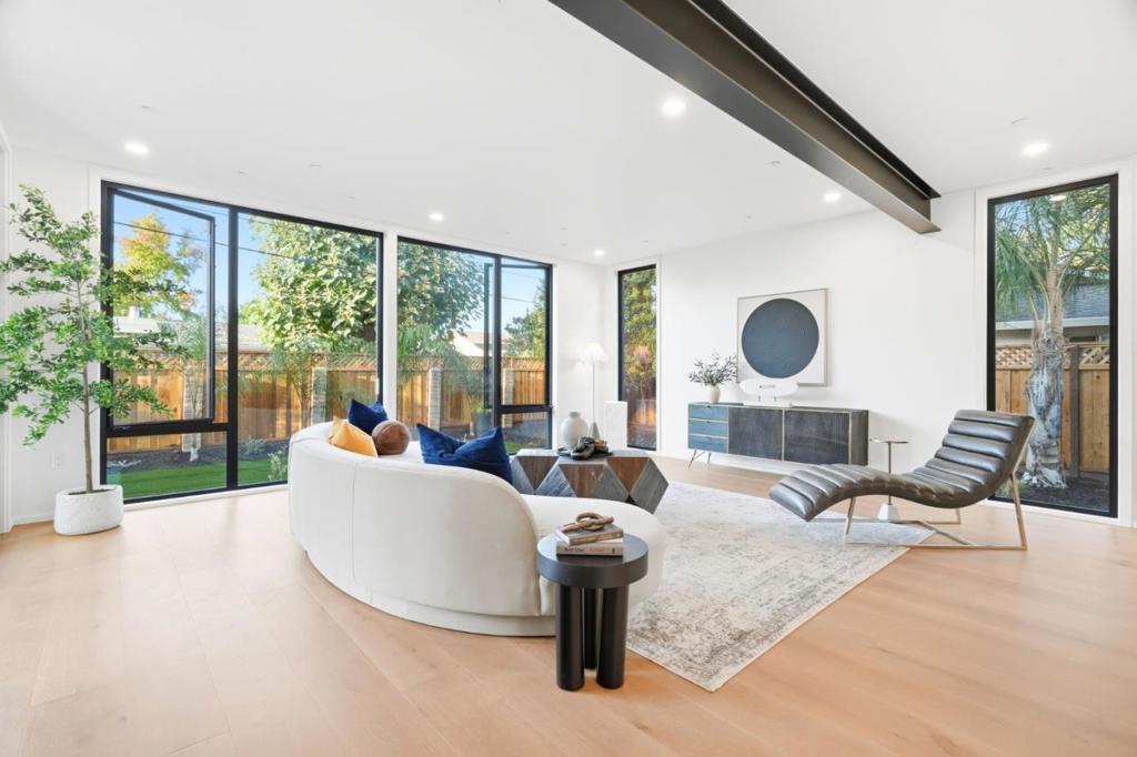 1311 Kipling Court