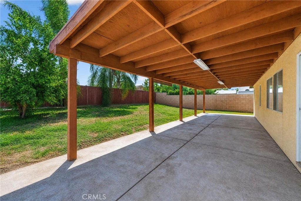 42869 Woodside Court