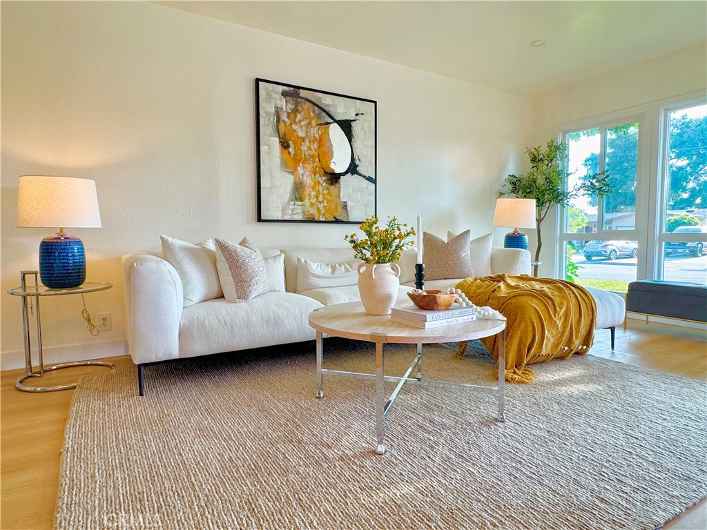 430 N Ellen Drive
